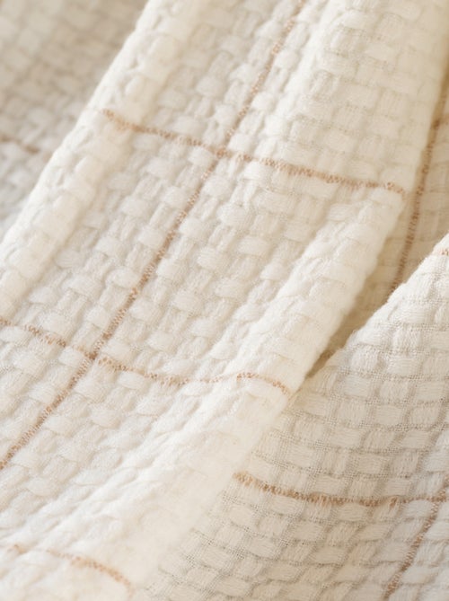 Plaid doux gaufré à carreaux - Kiabi