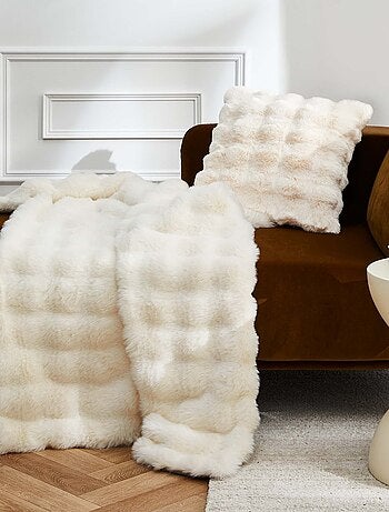 Plaid effet peluche et polaire