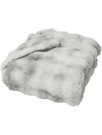 Plaid effet peluche et polaire