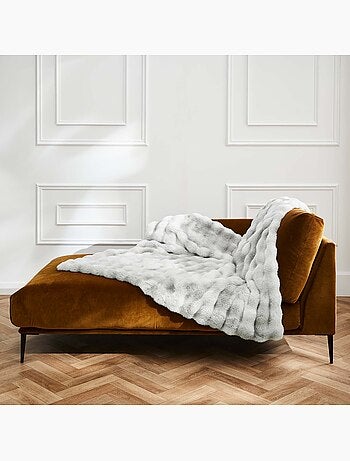 Plaid effet peluche et polaire