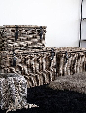 Plaid en coton gris foncé et blanc motif rayé 130 - House Nordic