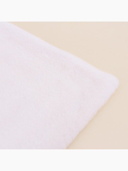 Plaid en fausse fourrure 130x160cm - Kiabi Plaid en fausse fourrure 130x160cm - Kiabi