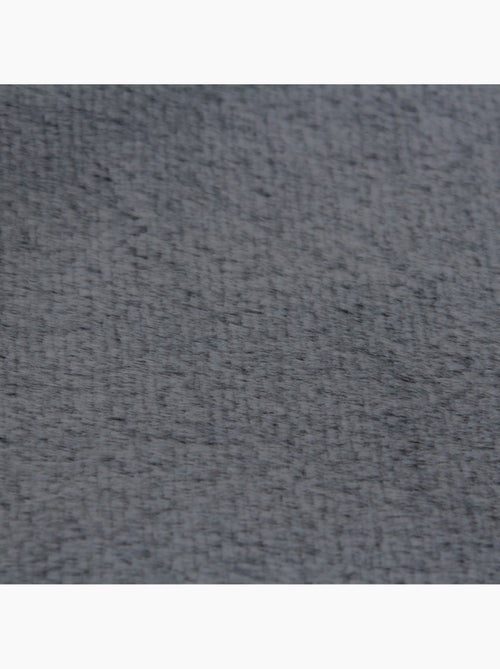 Plaid en fausse fourrure 130x160cm - Kiabi Plaid en fausse fourrure 130x160cm - Kiabi