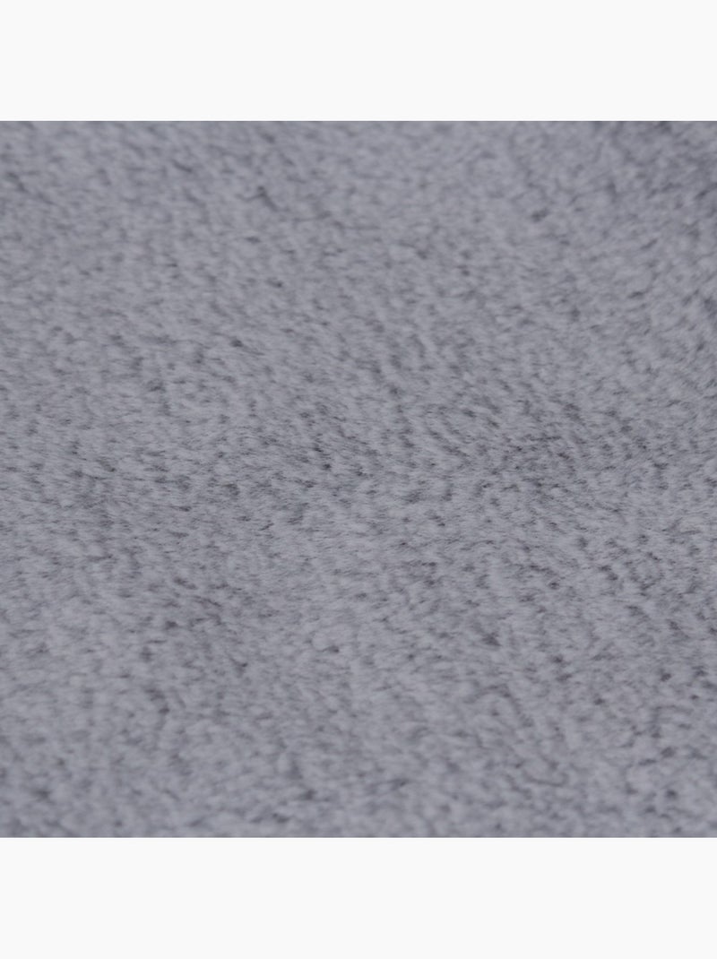 Plaid en fausse fourrure 157x230cm Gris clair - Kiabi