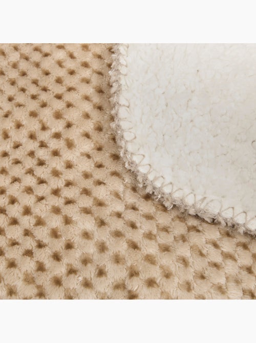 Plaid en flanelle effet sherpa LYNO - Kiabi Plaid en flanelle effet sherpa LYNO - Kiabi