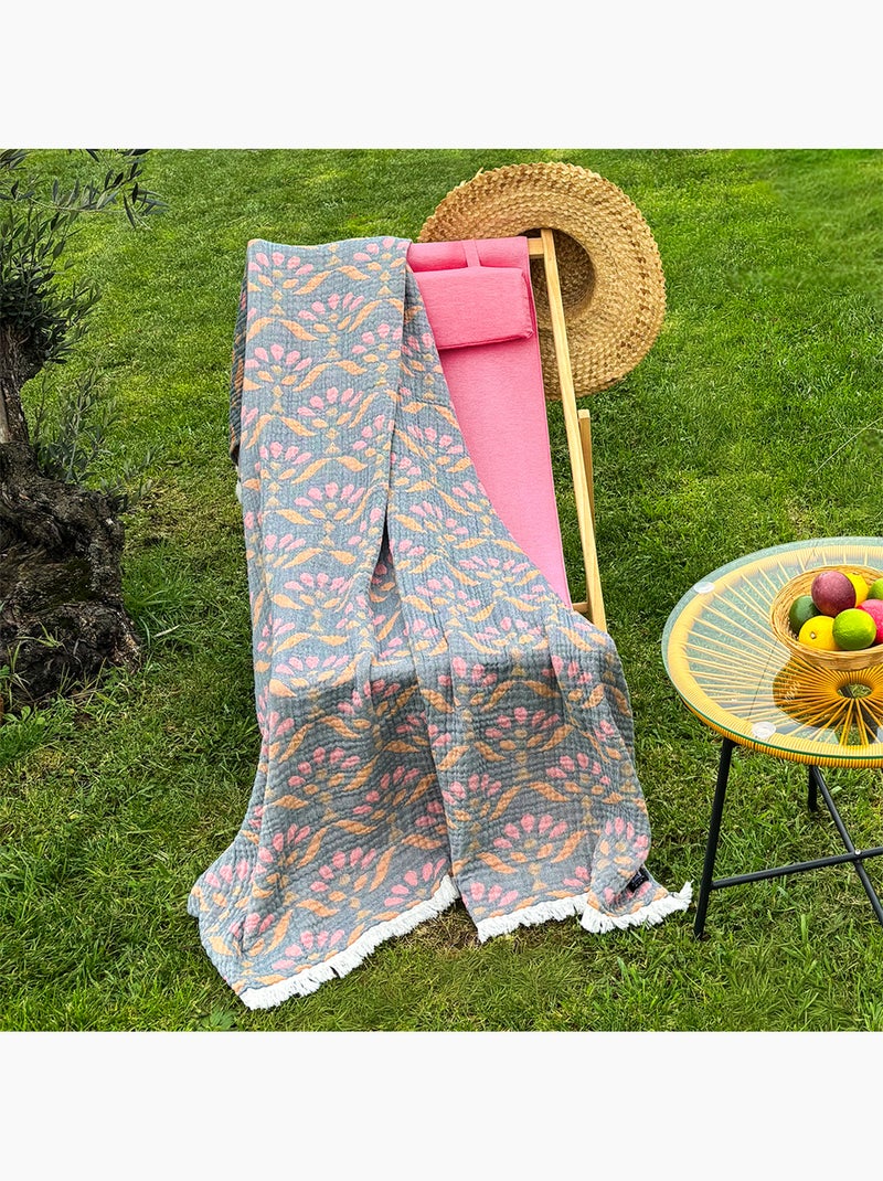 Plaid en gaze de coton lavée à motif végétal Rose - Kiabi