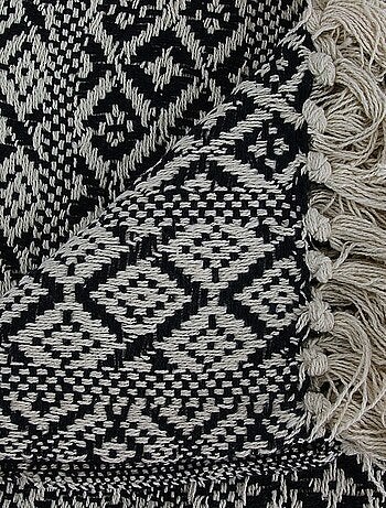 Plaid ethnique frange motif carreaux 120x150cm