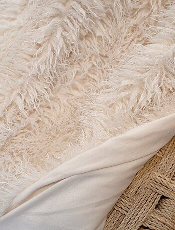 Plaid fausse fourrure à poil long