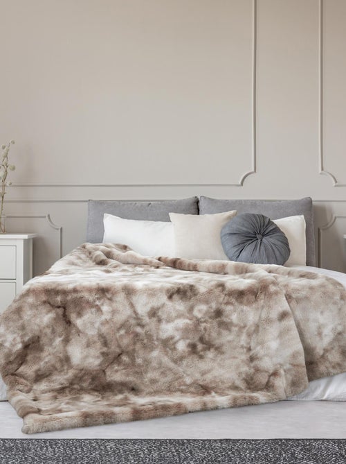 Plaid fausse fourrure collection CHRISTIE - Kiabi