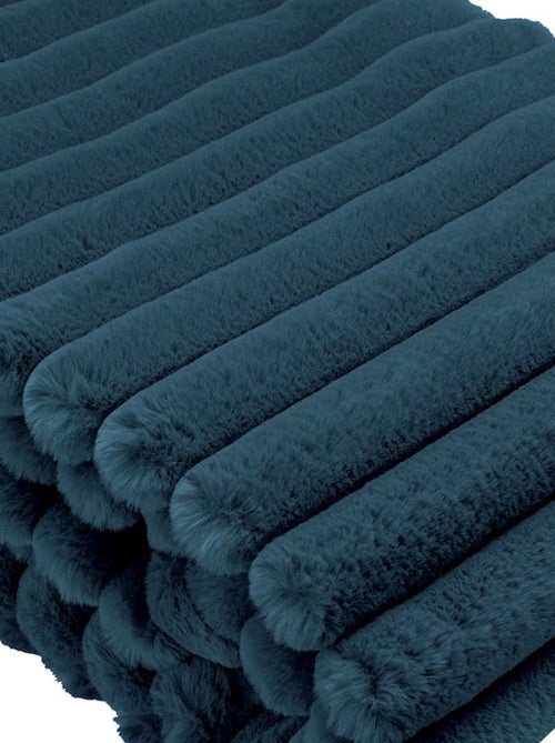 Plaid fausse fourrure côtelé ALBA 130x160 - Kiabi Plaid fausse fourrure côtelé ALBA 130x160 - Kiabi