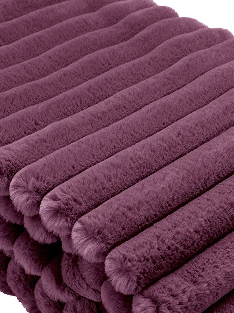 Plaid fausse fourrure côtelé ALBA 130x160 Prune - Kiabi
