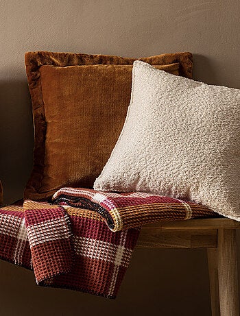 Plaid gaufré motif tartan et rayures