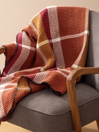 Plaid gaufré motif tartan et rayures
