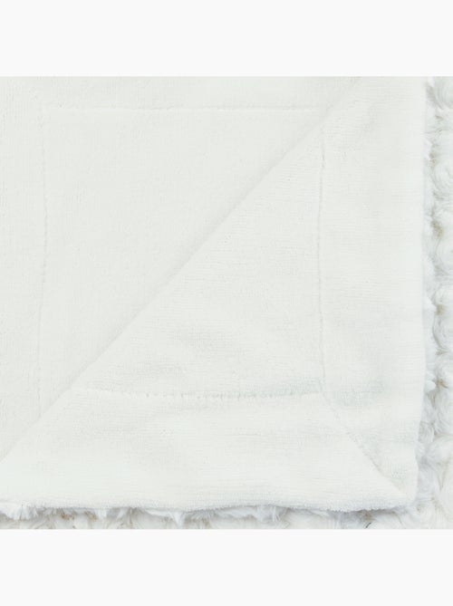 Plaid imitation fourrure BOUCLETTE - Kiabi Plaid imitation fourrure BOUCLETTE - Kiabi