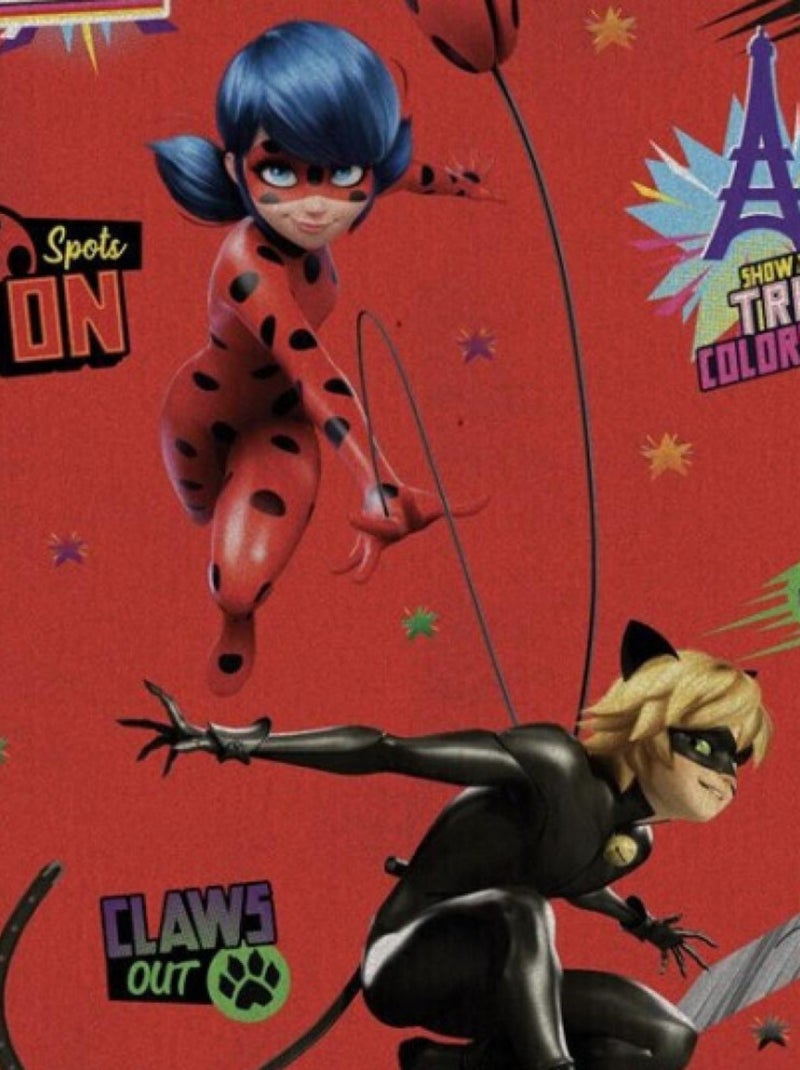 Plaid Miraculous Ladybug - Motifs Miraculous sur fond rouge Multicolore - Kiabi