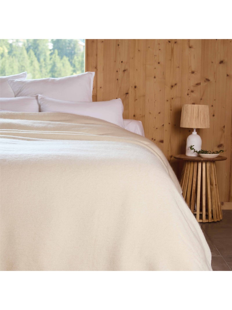 Plaid ou couverture chaude laine et mohair Beige coquille - Kiabi