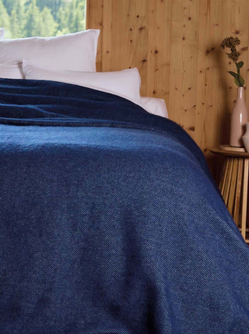 Plaid ou couverture chaude laine et mohair Bleu foncé - Kiabi