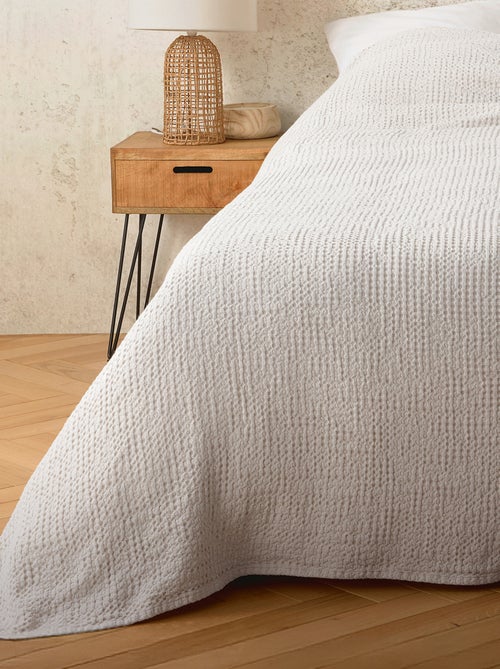 Plaid ou couvre lit 100% coton nid d’abeille - Kiabi Plaid ou couvre lit 100% coton nid d’abeille - Kiabi