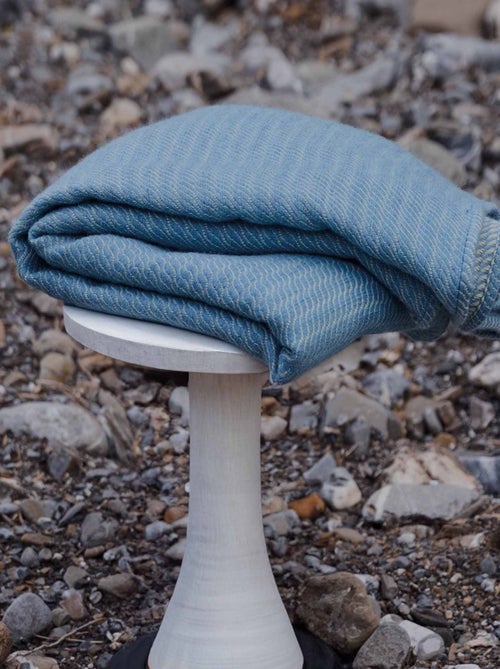 Plaid ou couvre-lit 100% laine - Kiabi Plaid ou couvre-lit 100% laine - Kiabi