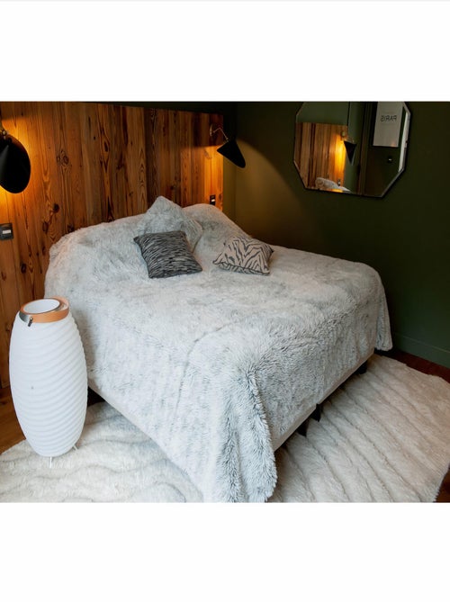 Plaid ou jeté de lit Imitation Fourrure Doux - Kiabi