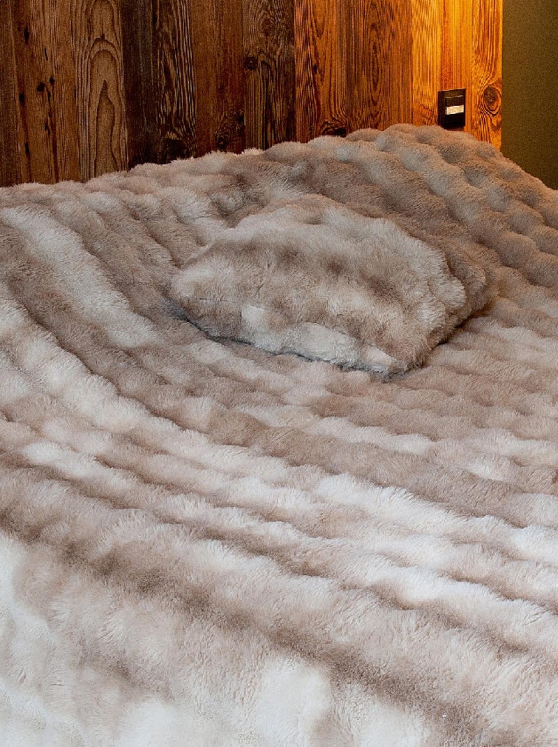 Plaid ou Jeté de Lit Imitation Fourrure Doux Marron foncé - Kiabi