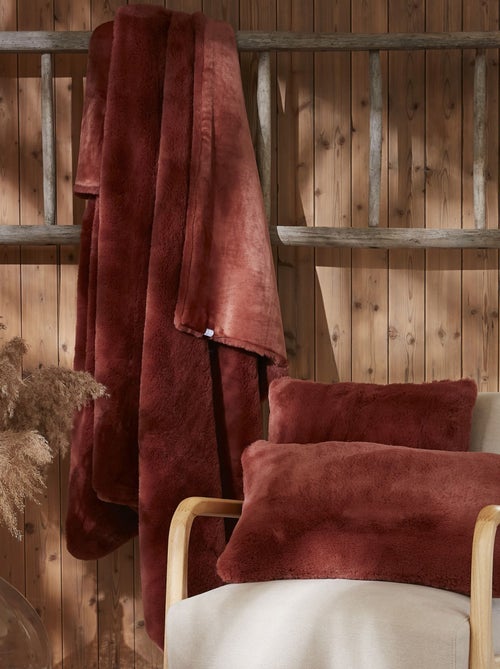 Plaid polaire chaud Odin - Terre de Nuit - Kiabi Plaid polaire chaud Odin - Terre de Nuit - Kiabi