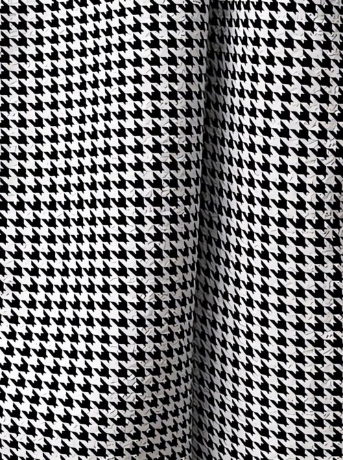 Plaid polaire en microfibre 120x160 cm VICTORIA, par Soleil d'ocre - Kiabi Plaid polaire en microfibre 120x160 cm VICTORIA, par Soleil d'ocre - Kiabi