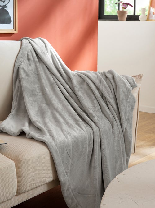 Plaid Polaire Extra Doux Coloris Gris Métal - DODO - Kiabi Plaid Polaire Extra Doux Coloris Gris Métal - DODO - Kiabi