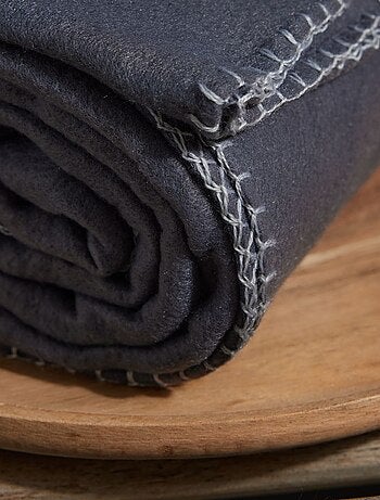 Plaid polaire uni BIEN AU CHAUD