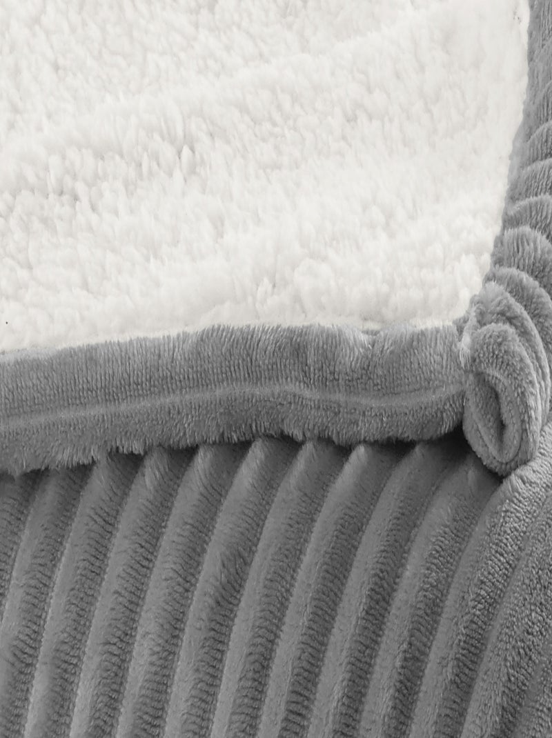 Plaid Sherpa 130x170 cm - Doublé imitation mouton retourné - Tout doux et bien chaud Gris foncé - Kiabi