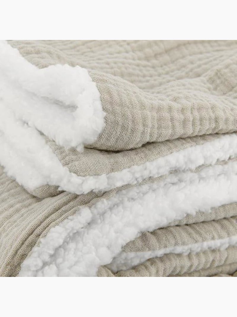 Plaid sherpa et gaze de coton Beige - Kiabi