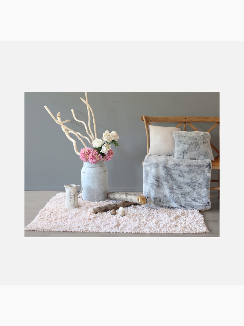 Plaid tendance en imitation fourrure Gris - Kiabi