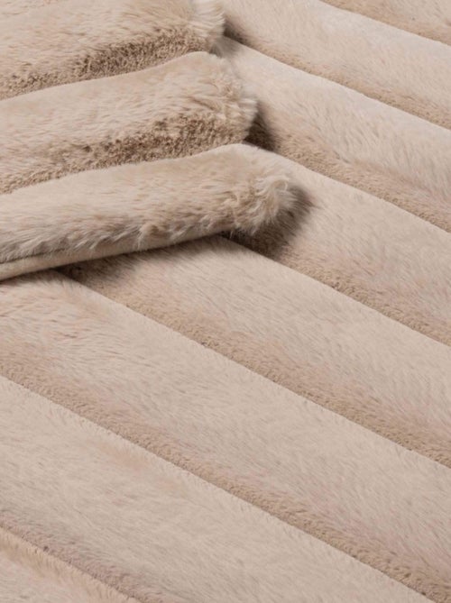 Plaids Polyester BOUDOIR Douceur d'Intérieur - Kiabi Plaids Polyester BOUDOIR Douceur d'Intérieur - Kiabi