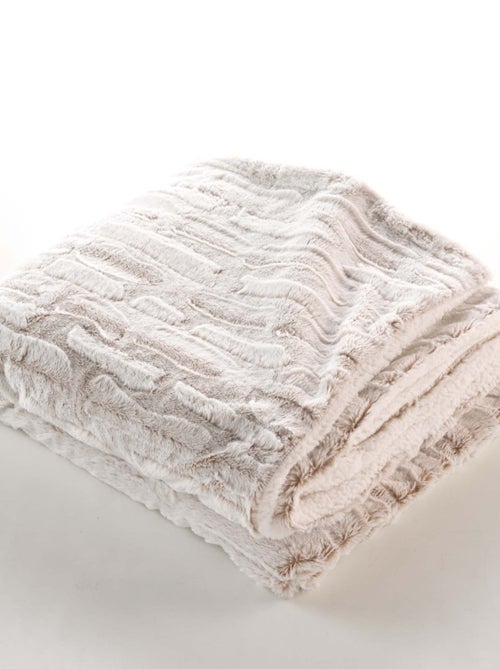 Plaids Polyester LYNX Douceur d'Intérieur - Kiabi Plaids Polyester LYNX Douceur d'Intérieur - Kiabi
