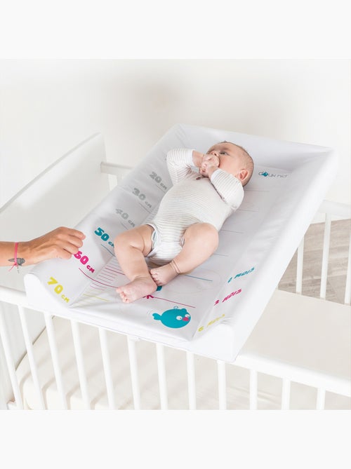 Plan à langer avec matelas intégré - Kiabi