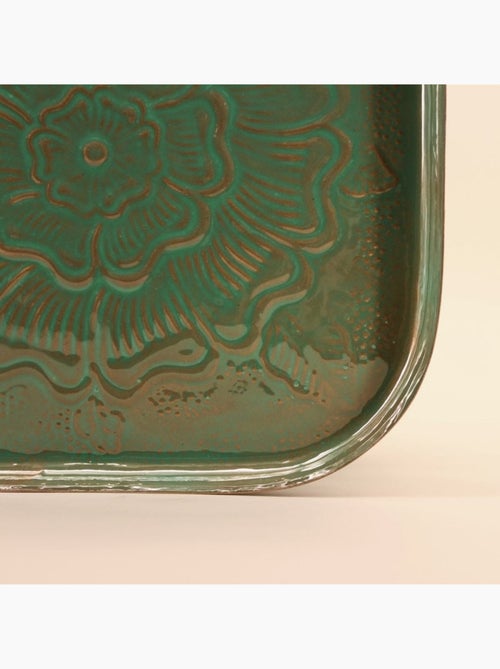 Plateau en métal avec motifs en relief 26cm - Kiabi