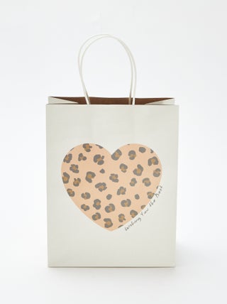 Pochette cadeau avec imprimé 'cœur'