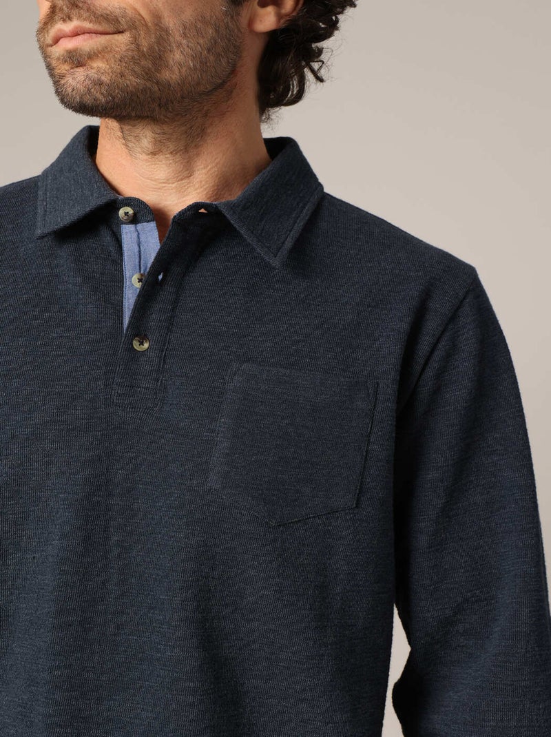 Polo à manches longues avec poche poitrine et patte de boutonnage contrastée
 'Deeluxe' Bleu marine - Kiabi