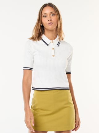 Polo en maille côtelée avec col à boutons dorés