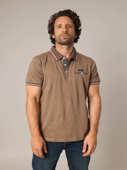 Polo en maille piquée 100% coton avec col contrastant 'Deeluxe' - Kiabi