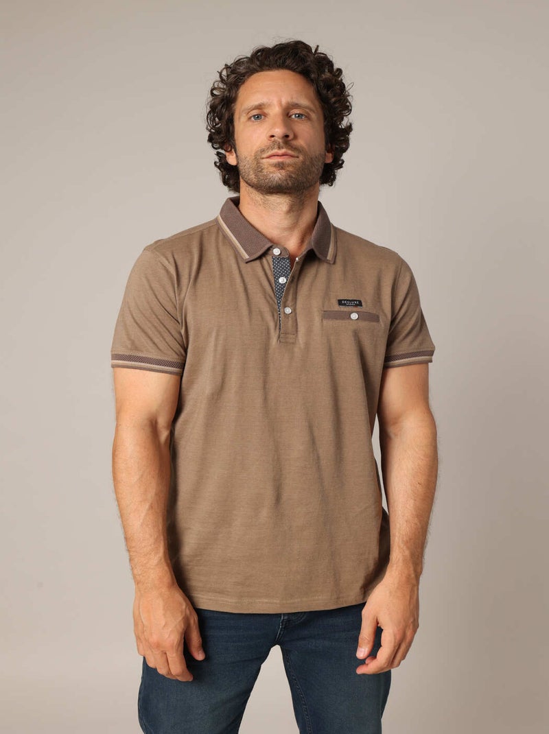 Polo en maille piquée 100% coton avec col contrastant 'Deeluxe' Marron chocolat - Kiabi