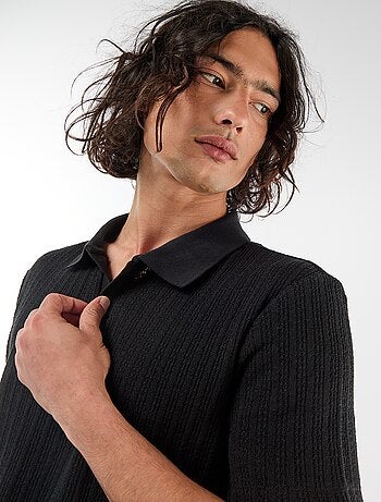 Polo en matière fantaisie ajourée