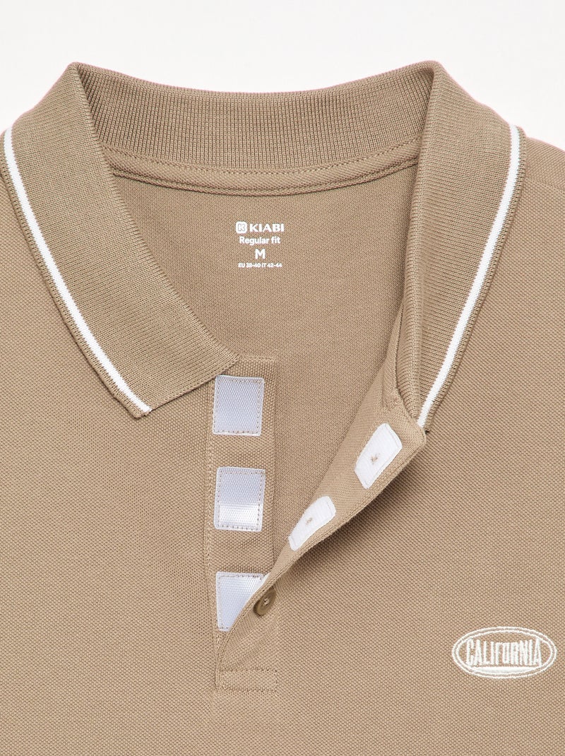 Polo en piqué de coton avec broderie à la poitrine Beige - Kiabi
