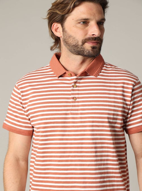 Polo homme coton coupe standard et manches courtes à rayures 'Deeluxe' - Kiabi Polo homme coton coupe standard et manches courtes à rayures 'Deeluxe' - Kiabi