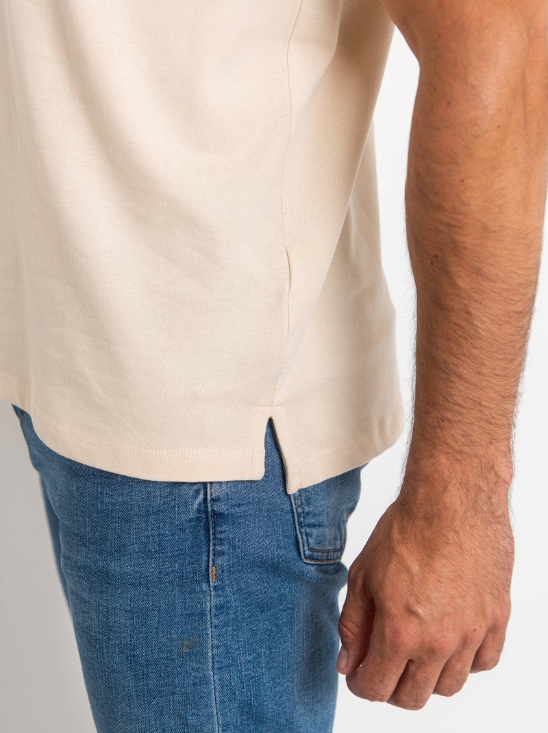 Polo manches courtes avec col mao Beige - Kiabi