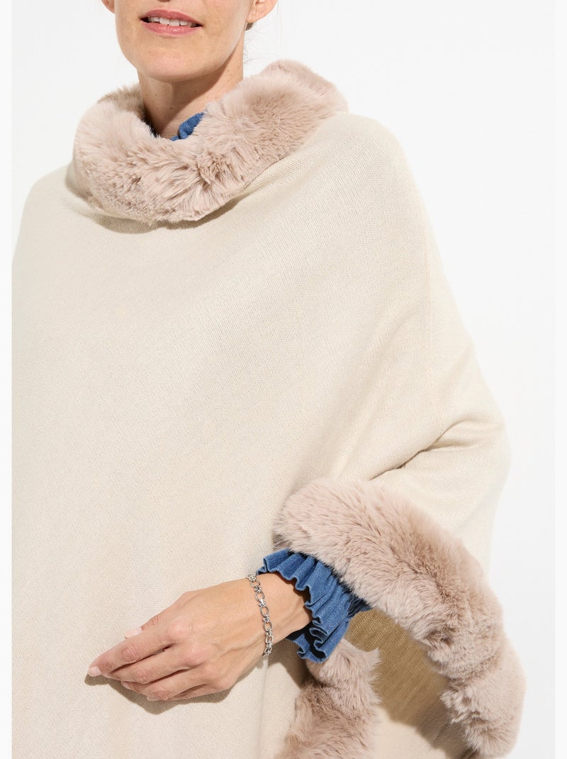 Poncho cape, bord fourrure ton sur ton - afibel Ecru - Kiabi