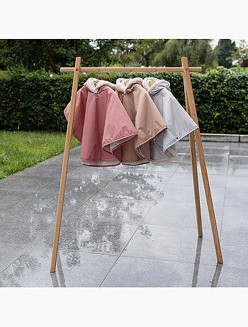 Poncho de voyage bébé pour siège auto - au chaud sous la pluie
