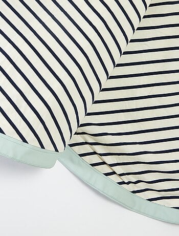 Poncho en matière gomme à capuche - collection facile à enfiler