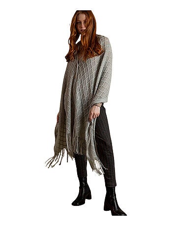 Poncho en tricot ouvert pour femme ADMAS avec boutons et élégance tricotée