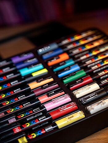 POSCA - Mallette Métal Manga Hero - 20 Marqueurs Peinture Acrylique